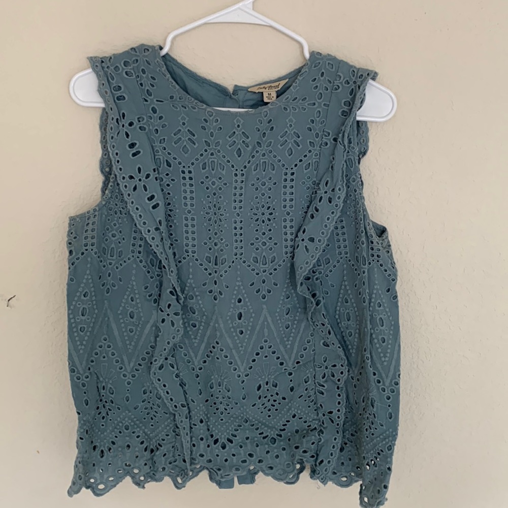 lucky brand light blue tank/blouse